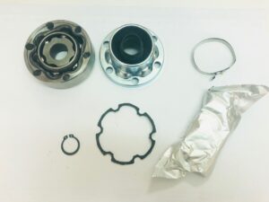 BMW 750 E32  Rear Propshaft Rear CV Joint 100mm diameter 25 splines with Gaiter